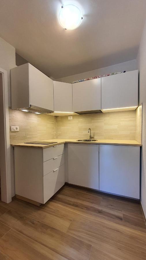 Peaceful Green Apartments Ae Порторож Екстер'єр фото