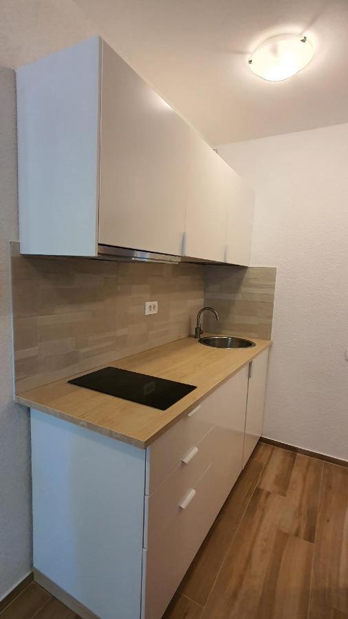 Peaceful Green Apartments Ae Порторож Екстер'єр фото