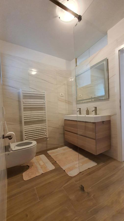 Peaceful Green Apartments Ae Порторож Екстер'єр фото